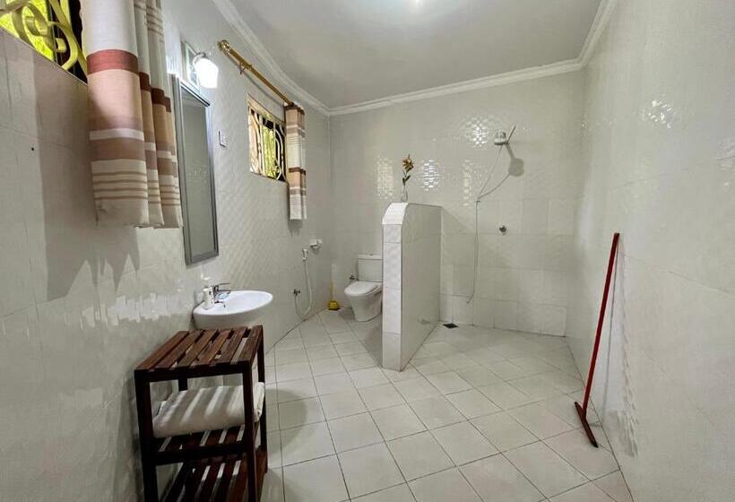 标准单人间, Charming Bungalows