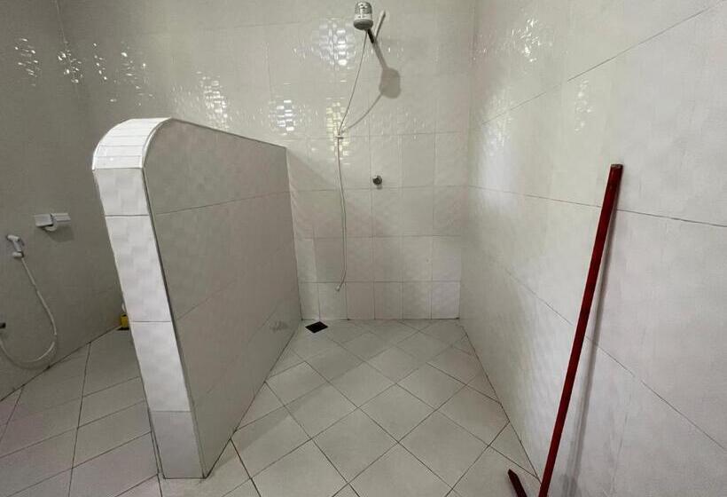 标准单人间, Charming Bungalows