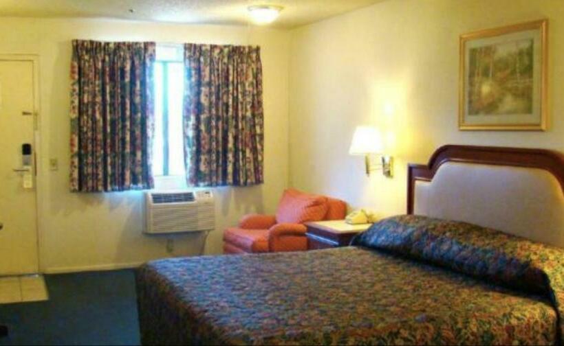 חדר סטנדרט יחיד, Highland Inn