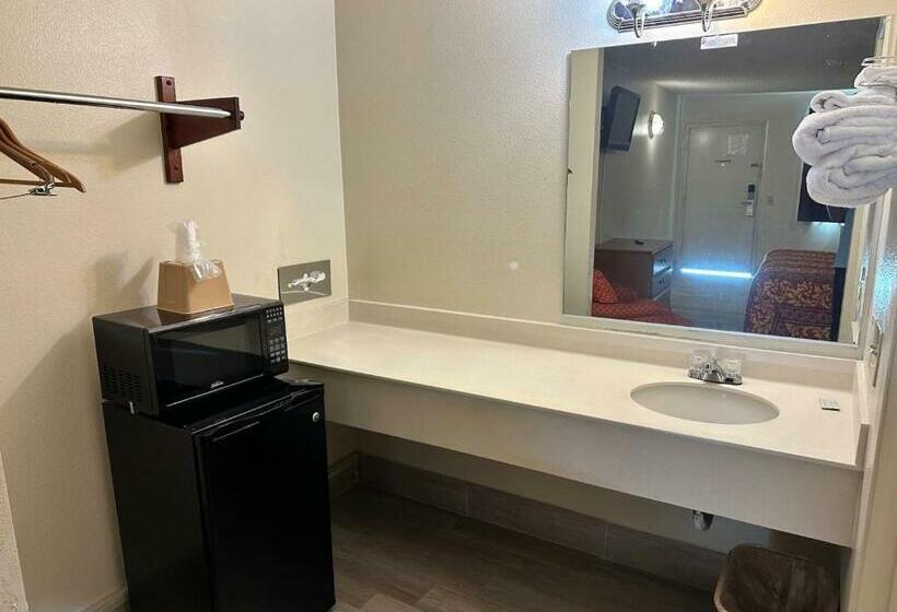 חדר סטנדרט יחיד, Highland Inn