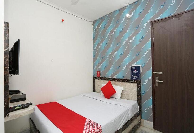 Üç Kişilik Klasik oda, Oyo 24763  Blue Moon