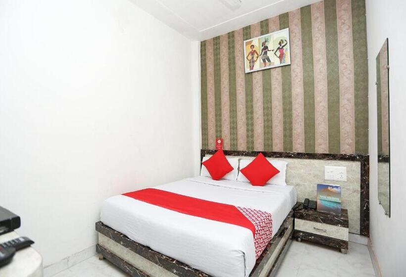 Üç Kişilik Klasik oda, Oyo 24763  Blue Moon