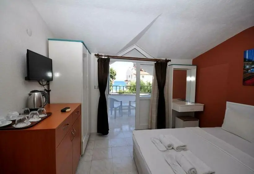 اتاق استاندارد با بالکن, Lale Otel