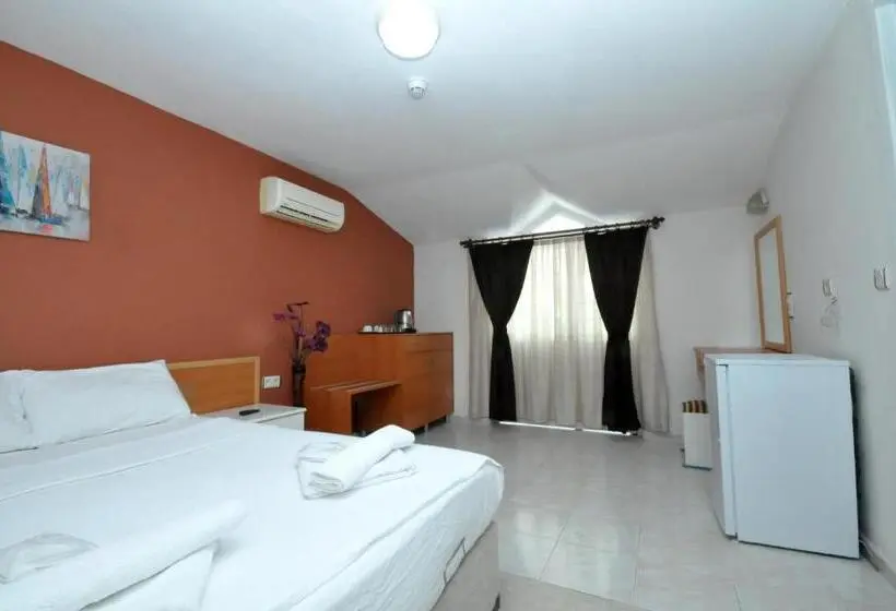 سوییت خانوادگی, Lale Otel