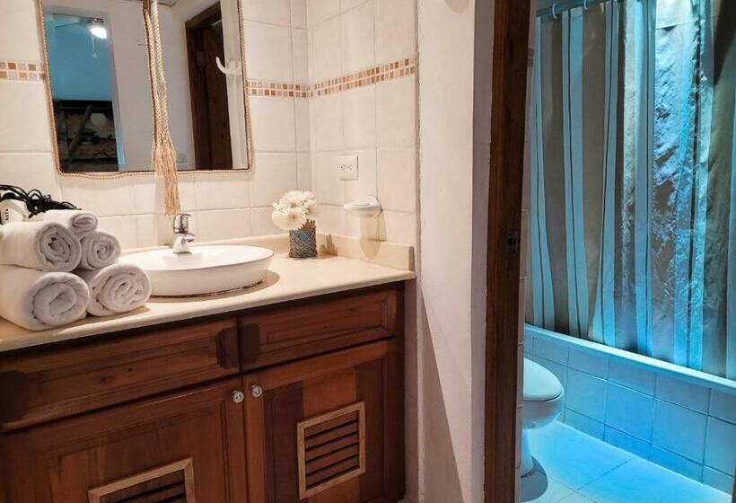 1ベッドルームアパートメント, Tanama