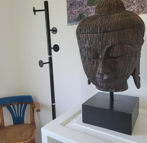 1ベッドルームアパートメント, Tanama