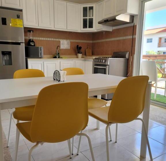 バルコニー付き1ベッドルームアパートメント, Tanama