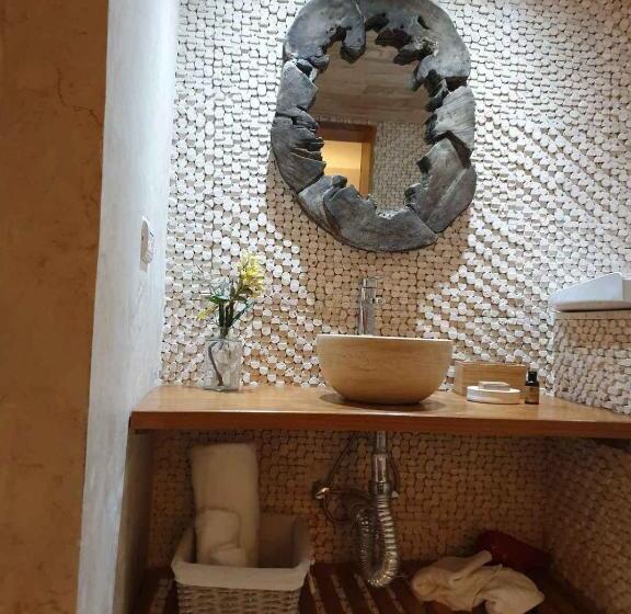 テラス付き1ベッドルームアパートメント, Tanama