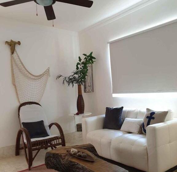 テラス付き1ベッドルームアパートメント, Tanama