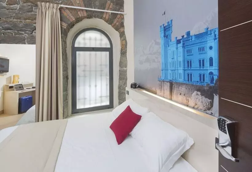 اتاق استاندارد سه نفره, B&b Hotel Trieste