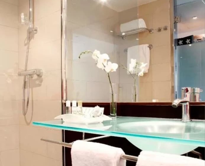 اتاق استاندارد برای معلولان, Holiday Inn Madrid Las Tablas, An Ihg