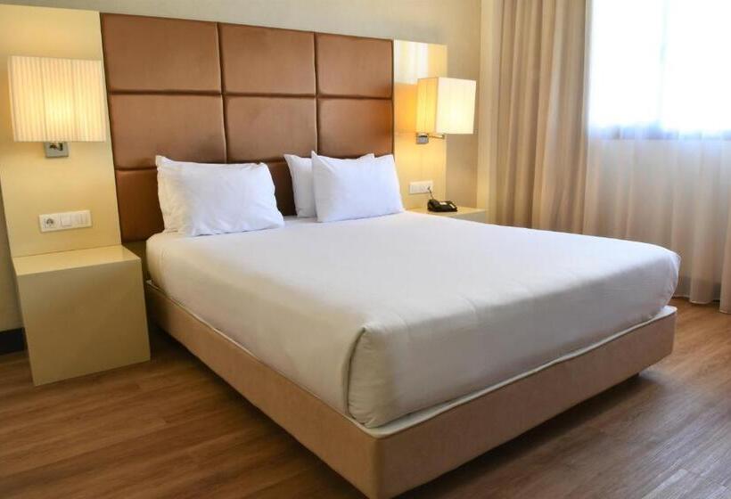 اتاق استاندارد, Holiday Inn Madrid Las Tablas, An Ihg