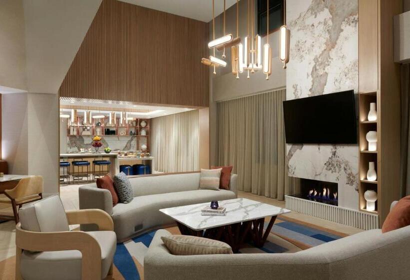Suíte Club, Kingston Marriott