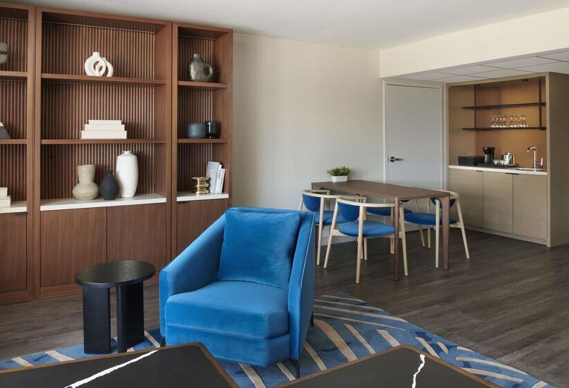 Suíte Club, Kingston Marriott