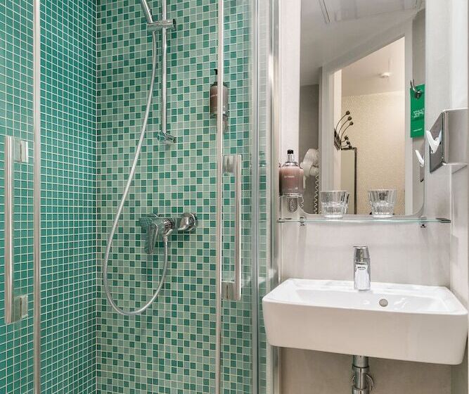 غرفة قياسية, Ohm By Happyculture