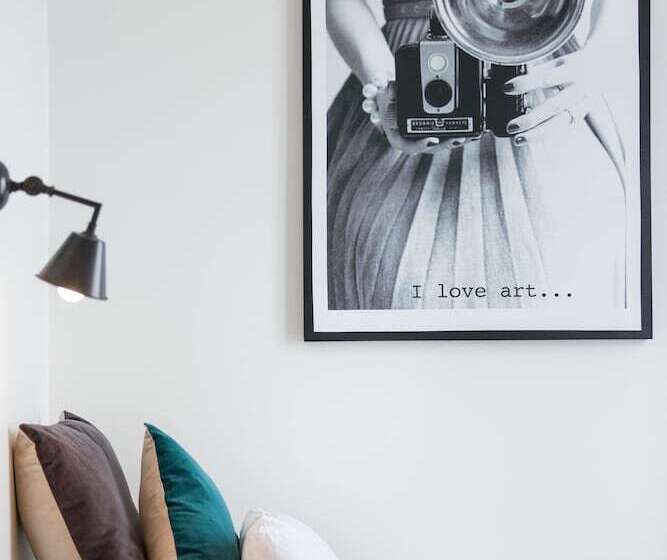 غرفة قياسية ثلاثية, Ohm By Happyculture