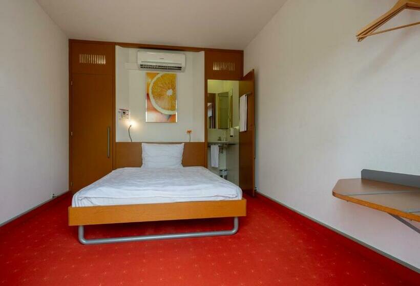 غرفة قياسية, Orange Wings Krems