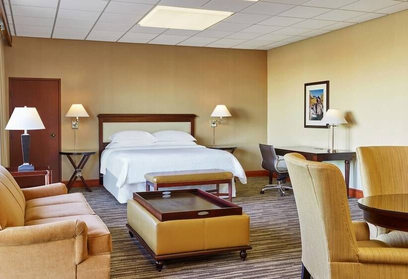 חדר קלאב, Sheraton Denver West