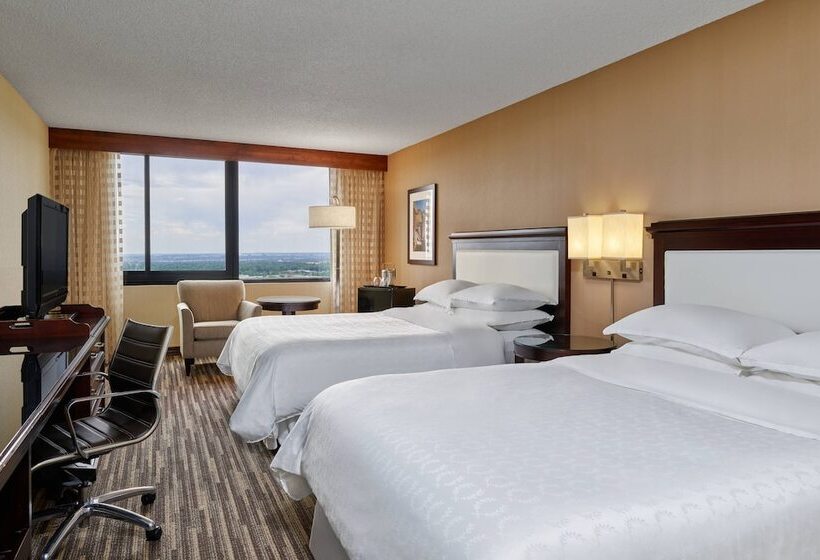 חדר קלאב, Sheraton Denver West