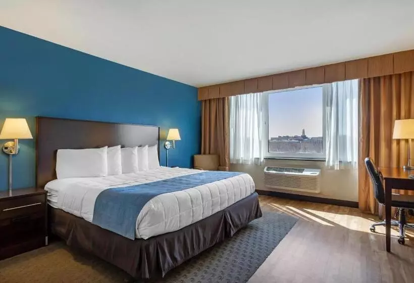 Premium room with view, The Capitol Hotel, Ascend Hotel Collection