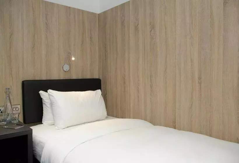 Standard Single Room, The Z Hotel Gloucester Place