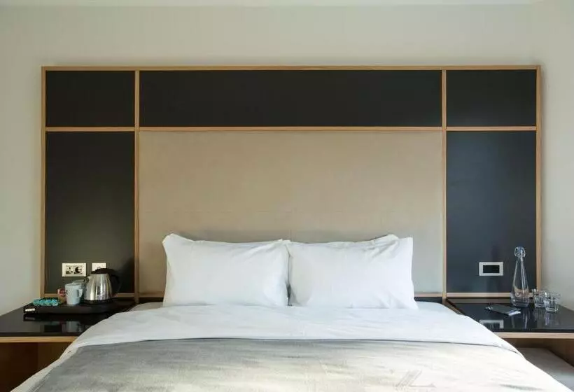 Standard Room King Size Bed, The Z Hotel Gloucester Place