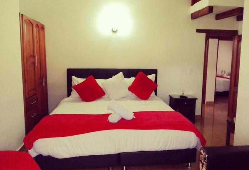 اتاق خانوادگی, Hospederia Sandaned