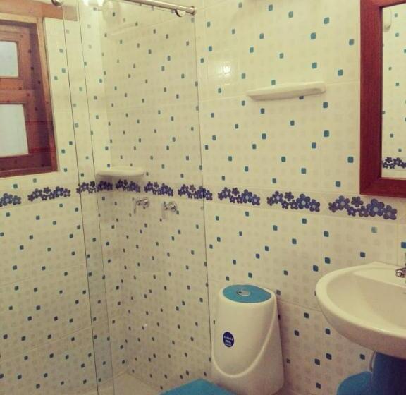 اتاق لوکس با بالکن, Hospederia Sandaned