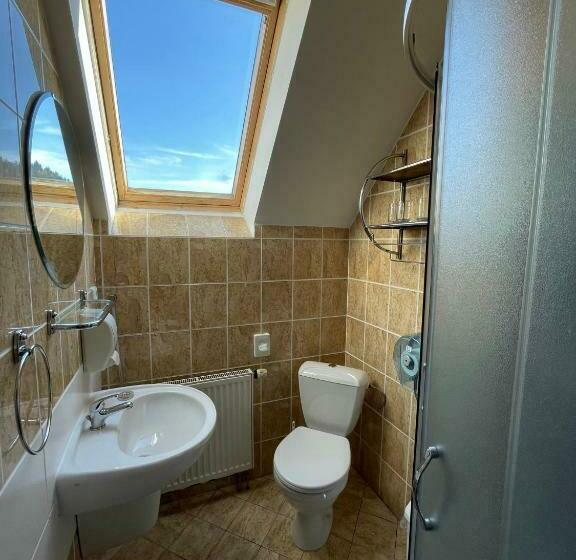 スタンダード４人部屋, útulna Craft   Penzion Veronika