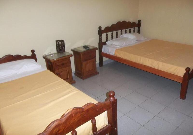 标准三人间, Hostal Portal Del Valle