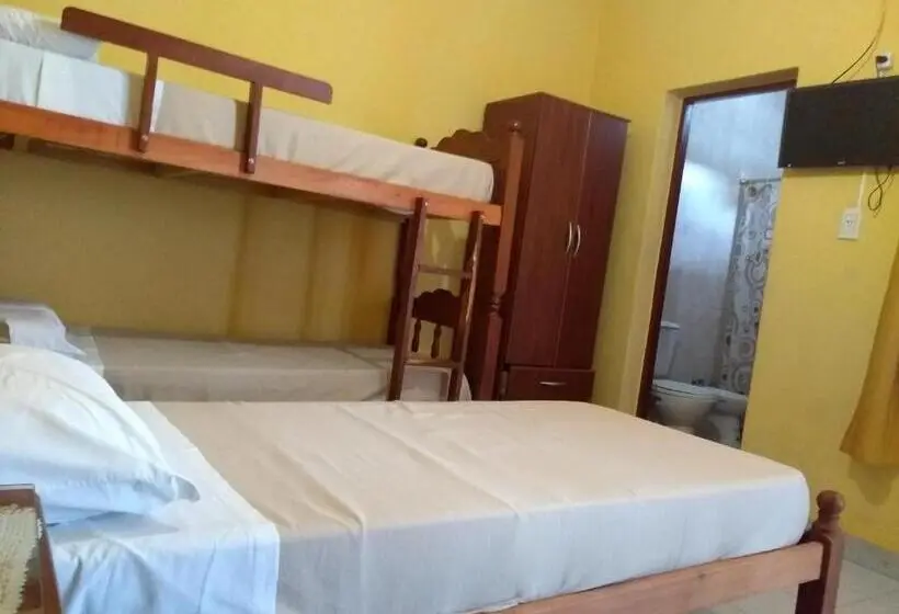 スタンダード４人部屋, Hostal Portal Del Valle