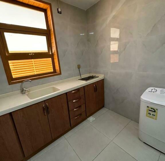 패밀리 스위트, Leen Serviced Apartments