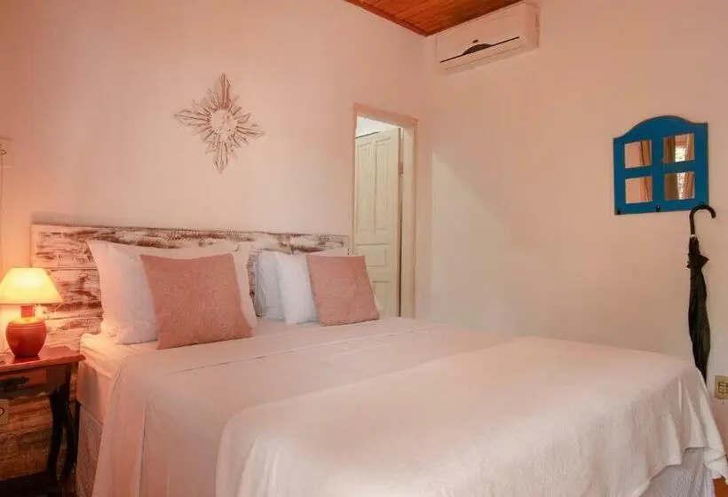 Standard-studio, Pouse No Jardim