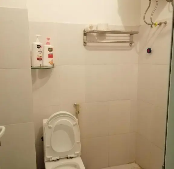 اتاق استاندارد سه نفره, Roma Hotel Noi Bai Airport