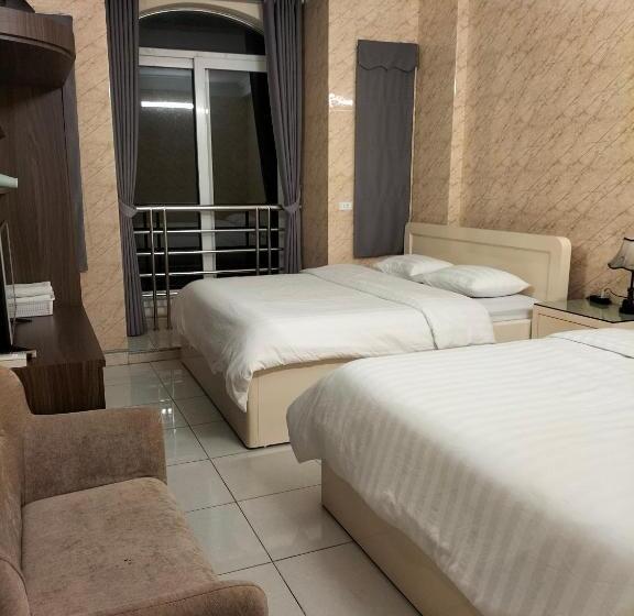 اتاق خانوادگی, Roma Hotel Noi Bai Airport