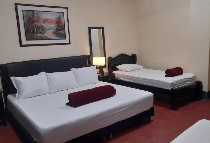 家庭间, Casa Vania En Mompoxx Centro Histórico Con Parqueadero En El