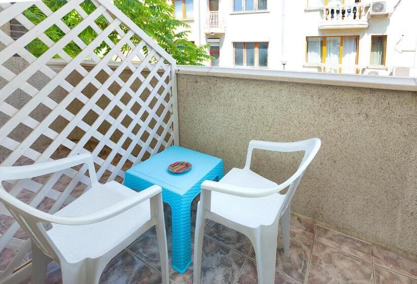 １ベッドルームアパートメント, Family Hotel Argo