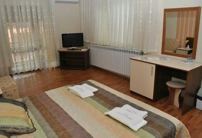 テラス付きスタンダードルーム, Family Hotel Gradina