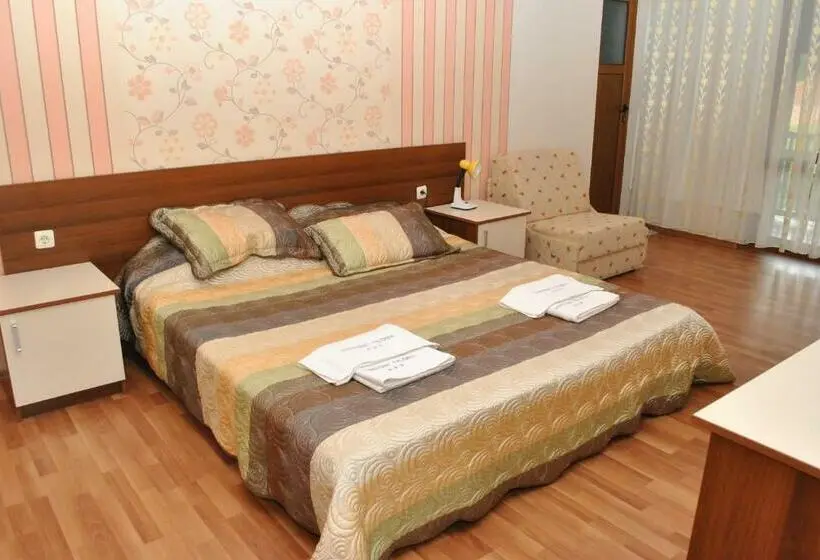 テラス付きスタンダードルーム, Family Hotel Gradina
