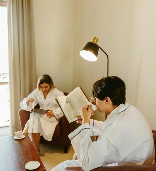 스위트 도시 전망, Plaza Central