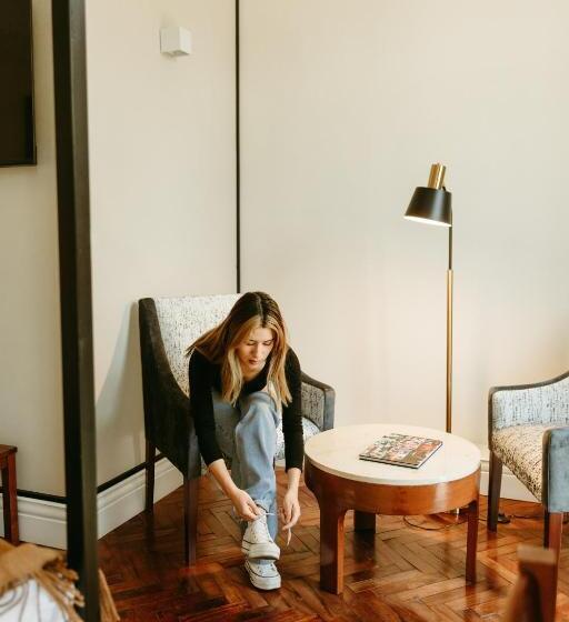 발코니가 있는 스위트, Plaza Central