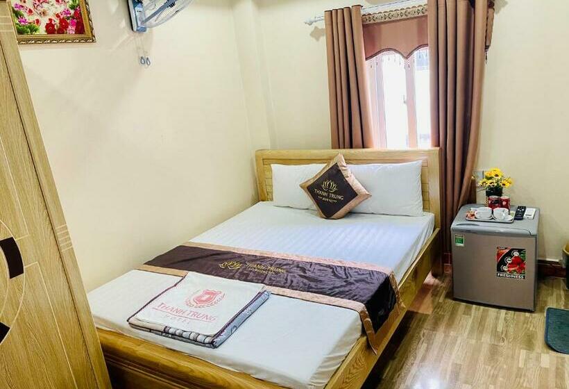 اتاق لوکس, Thanh Trung