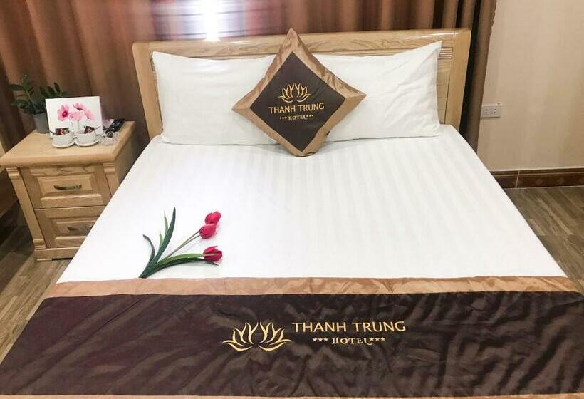 اتاق لوکس, Thanh Trung