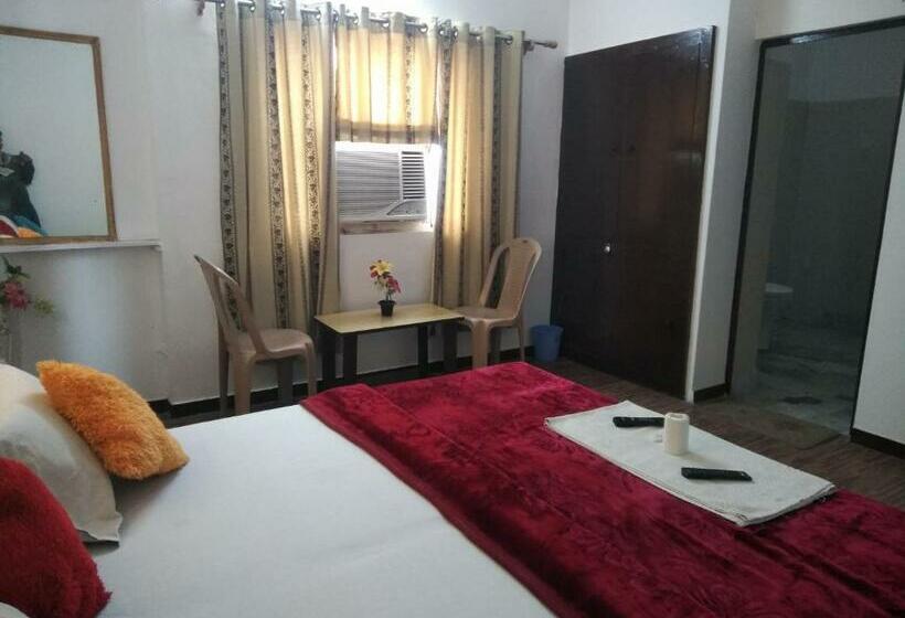 デラックスルーム, Agra Paying Guest House