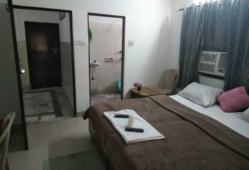 デラックスルーム, Agra Paying Guest House