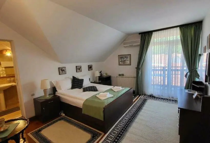 اتاق استاندارد با بالکن, Casa Vanatorului