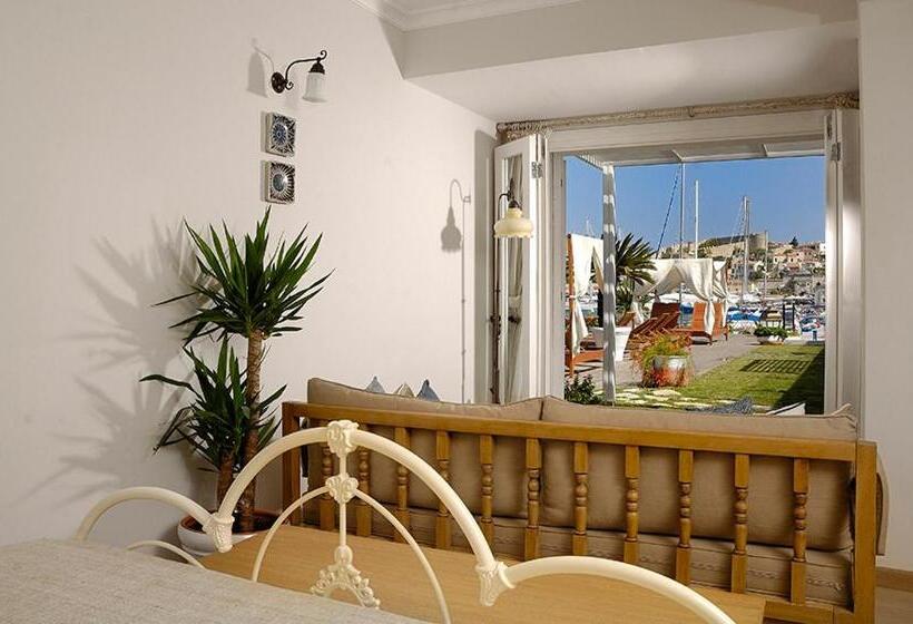 套房, Cesme Marina Konukevi