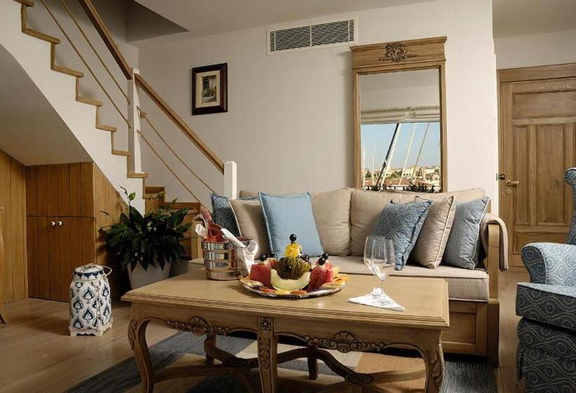 海景套房, Cesme Marina Konukevi