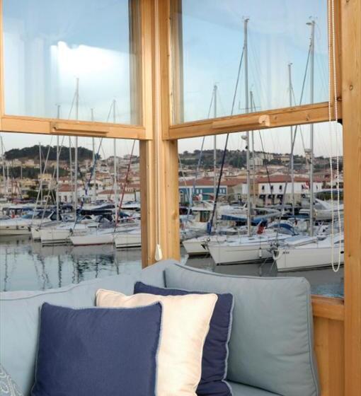 海景套房, Cesme Marina Konukevi