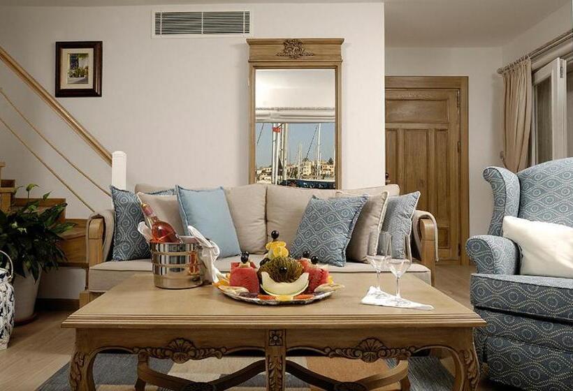 海景套房, Cesme Marina Konukevi